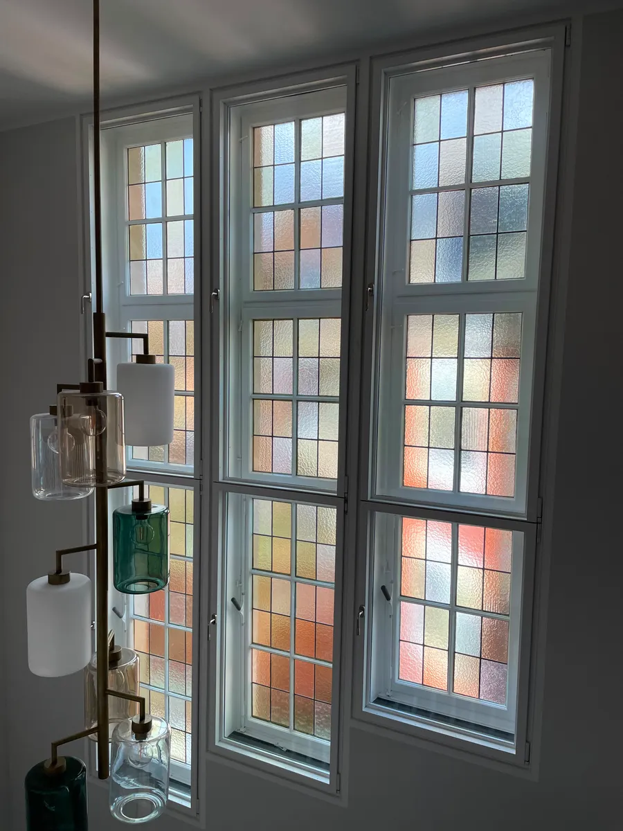 Bleiverglaste Sprossenfenster